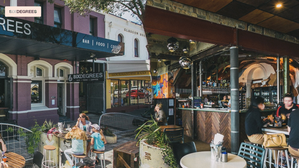 Accommodation Albany WA at Six Degrees featuring central location and modern rooms
